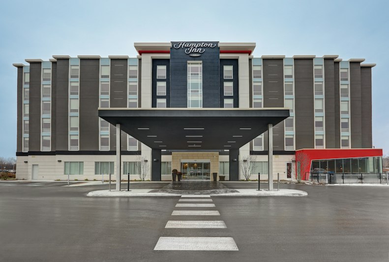 Hampton Inn Peterborough 3/40