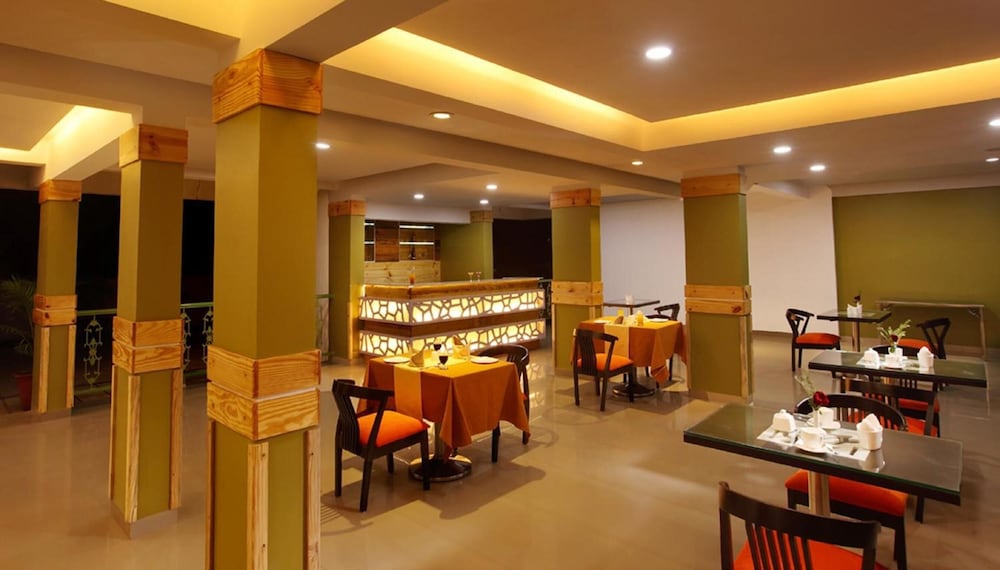 Red Fox Hotel Morjim 41/55