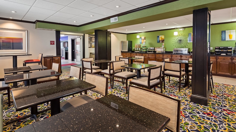 Best Western Inn Elyria 20/26