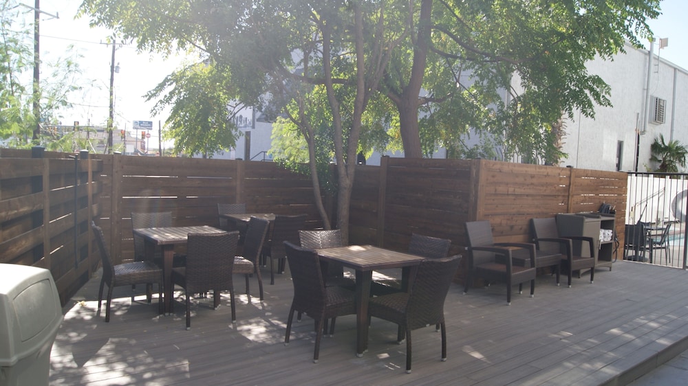 Holiday Inn Express Hotel Suites San Antonio Downtown Market Area 25/38
