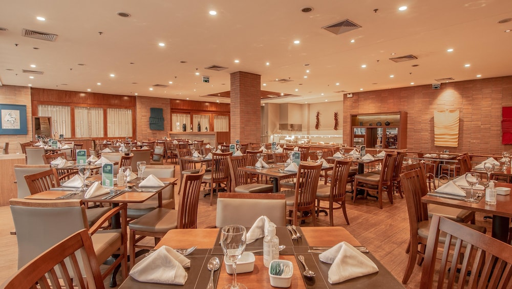 Hotel Deville Prime Porto Alegre 31/50
