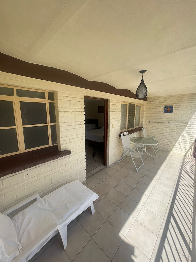 Hotel Balneario San Juan Cosalá 3/37