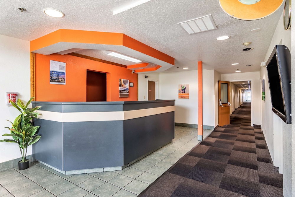 Motel6 Chattanooga, TN - Downtown 6/40