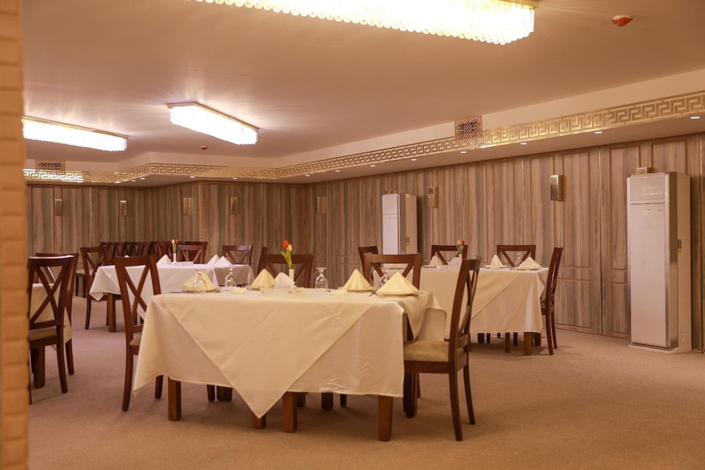 Strand Hotel Jordan 54/59
