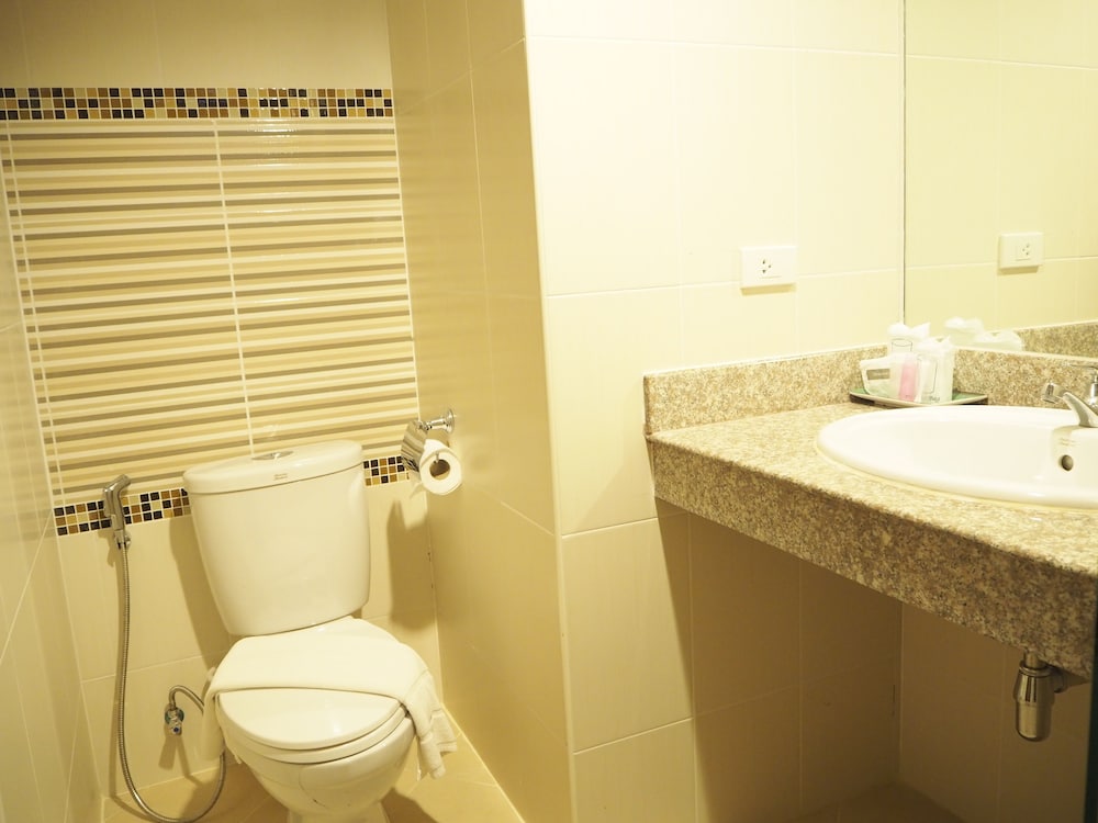 Suksomboon Hotel 17/39