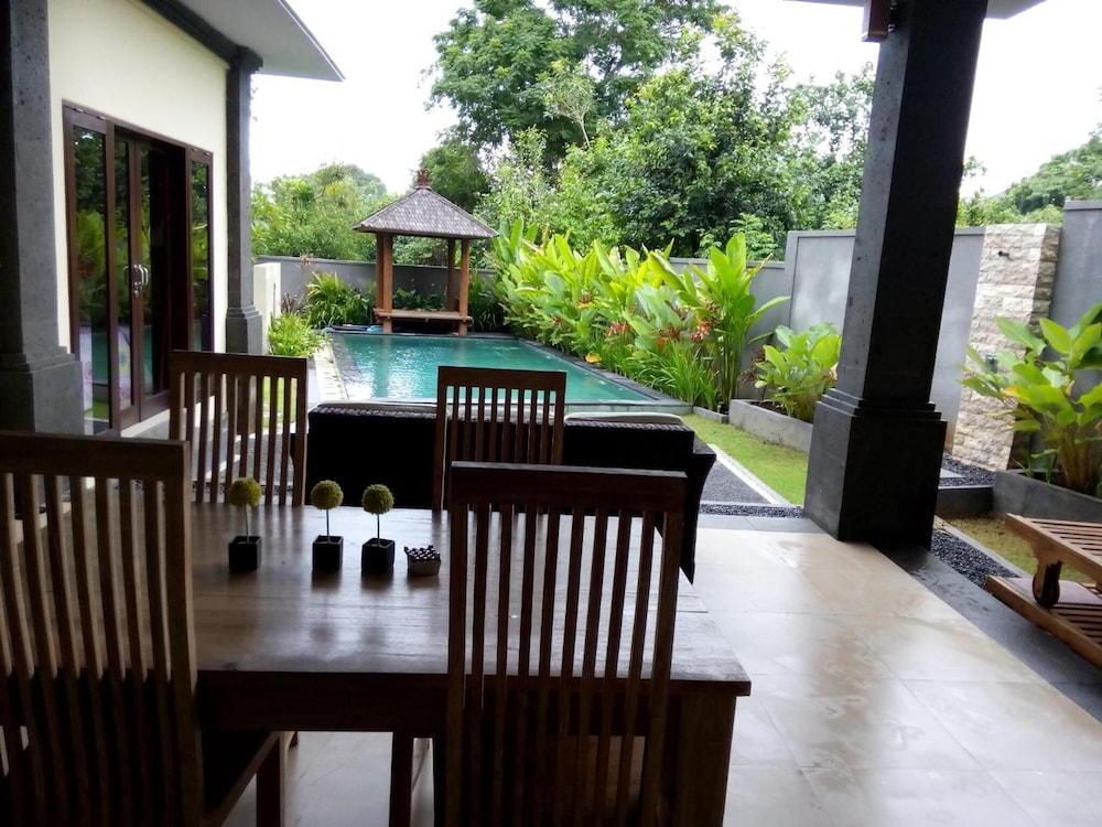 Avisara Villa and Guest House 6/50