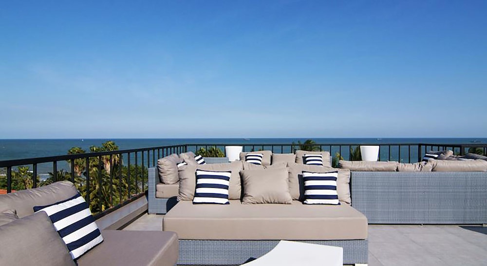 Dune Hua Hin 46/49