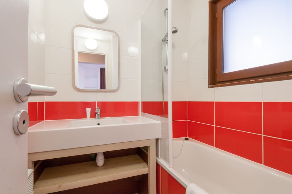 Studio, Bunk Bed, Sofa, Alcove