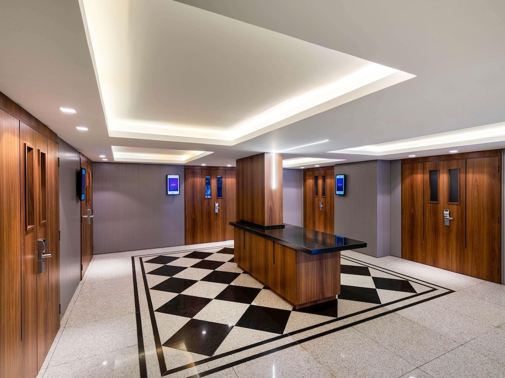 Mercure Curitiba Batel Hotel 3/47