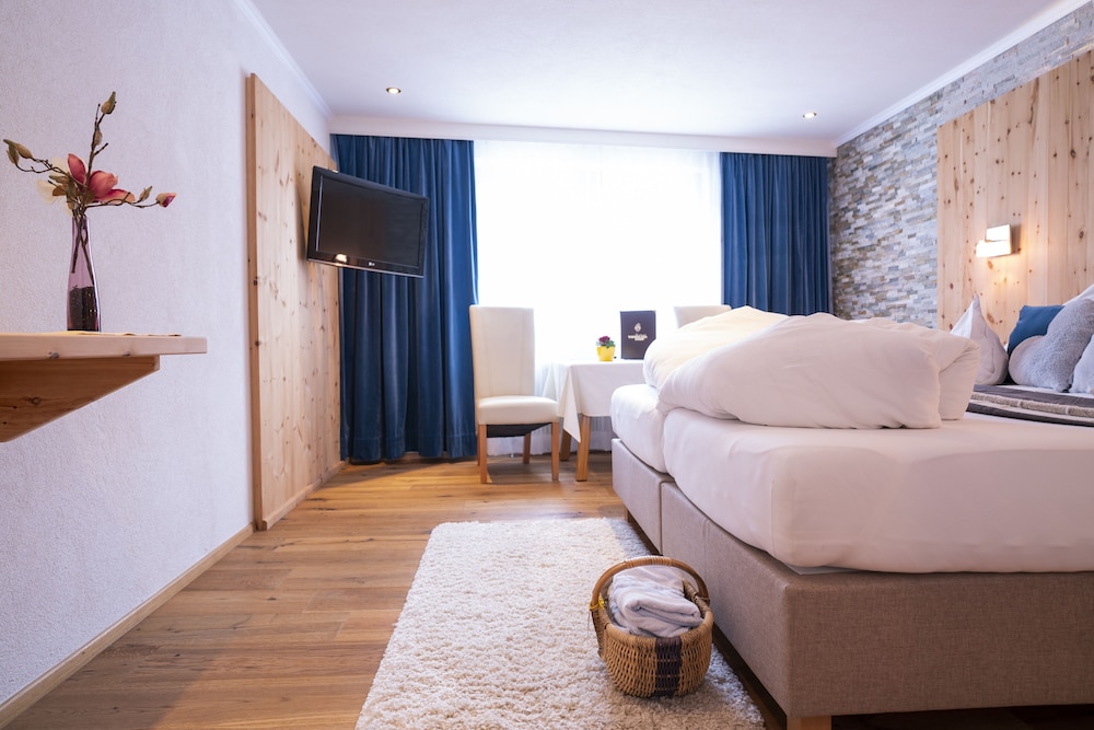 BEAUTY & SPORTHOTEL TIROLERHOF 14/50