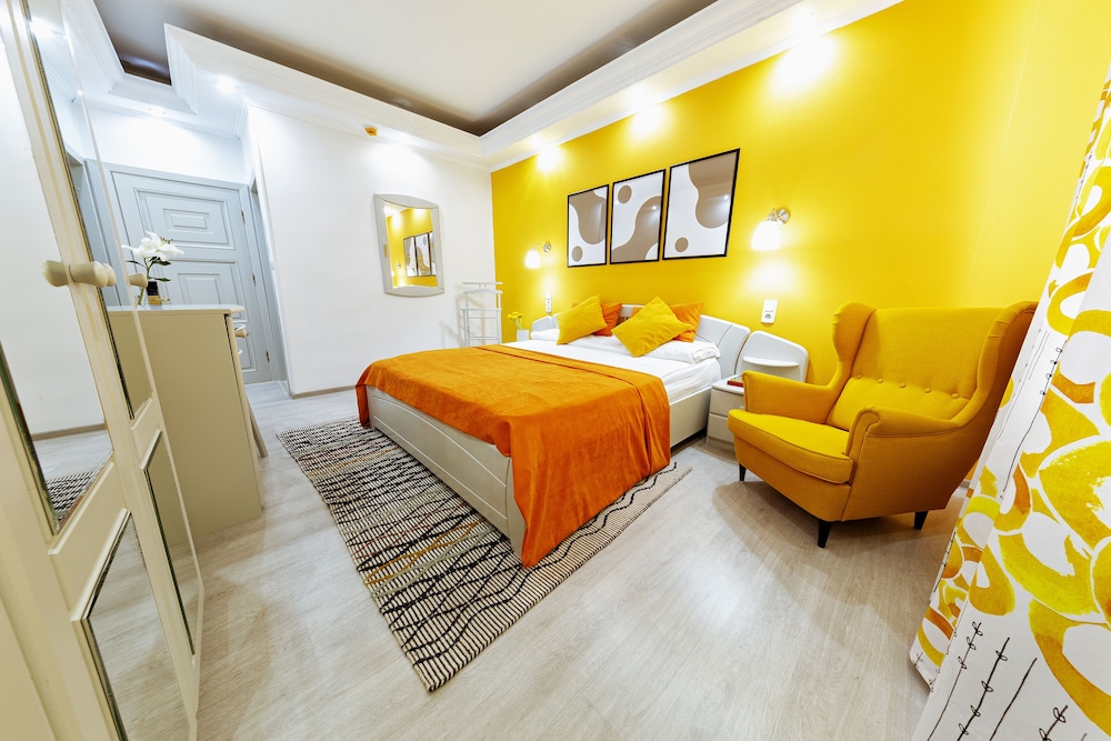 Relax Comfort Suites 10/50
