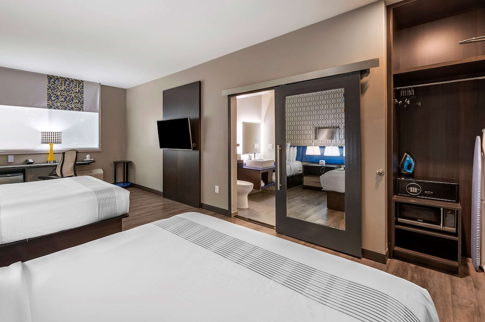Glo Best Western Lexington 14/70