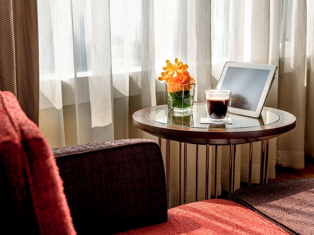 Hilton Bangkok Grande Asoke 43/59