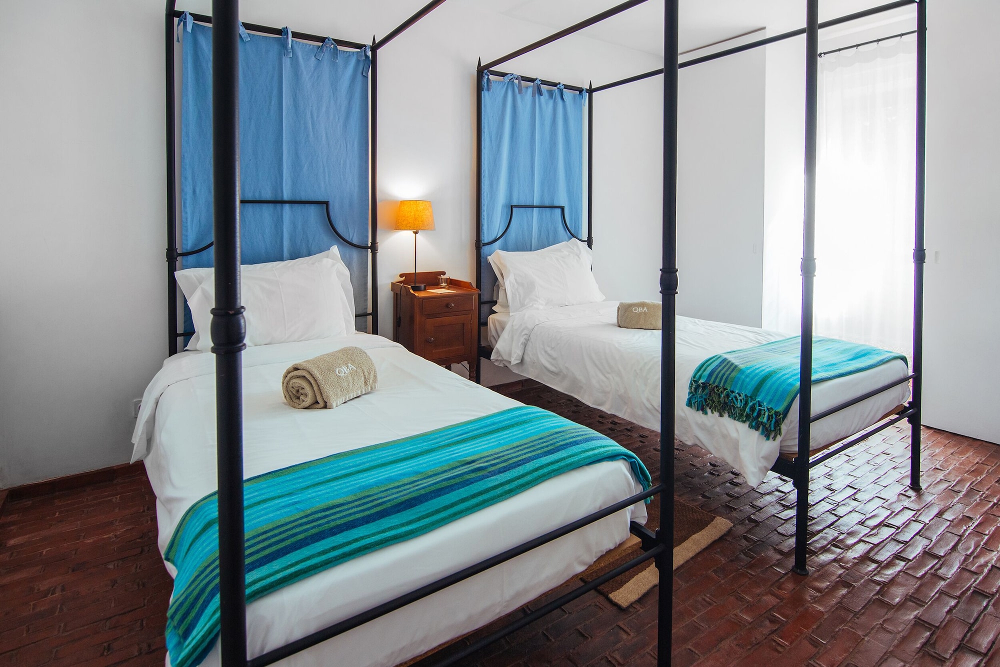 House, King and Twin Beds