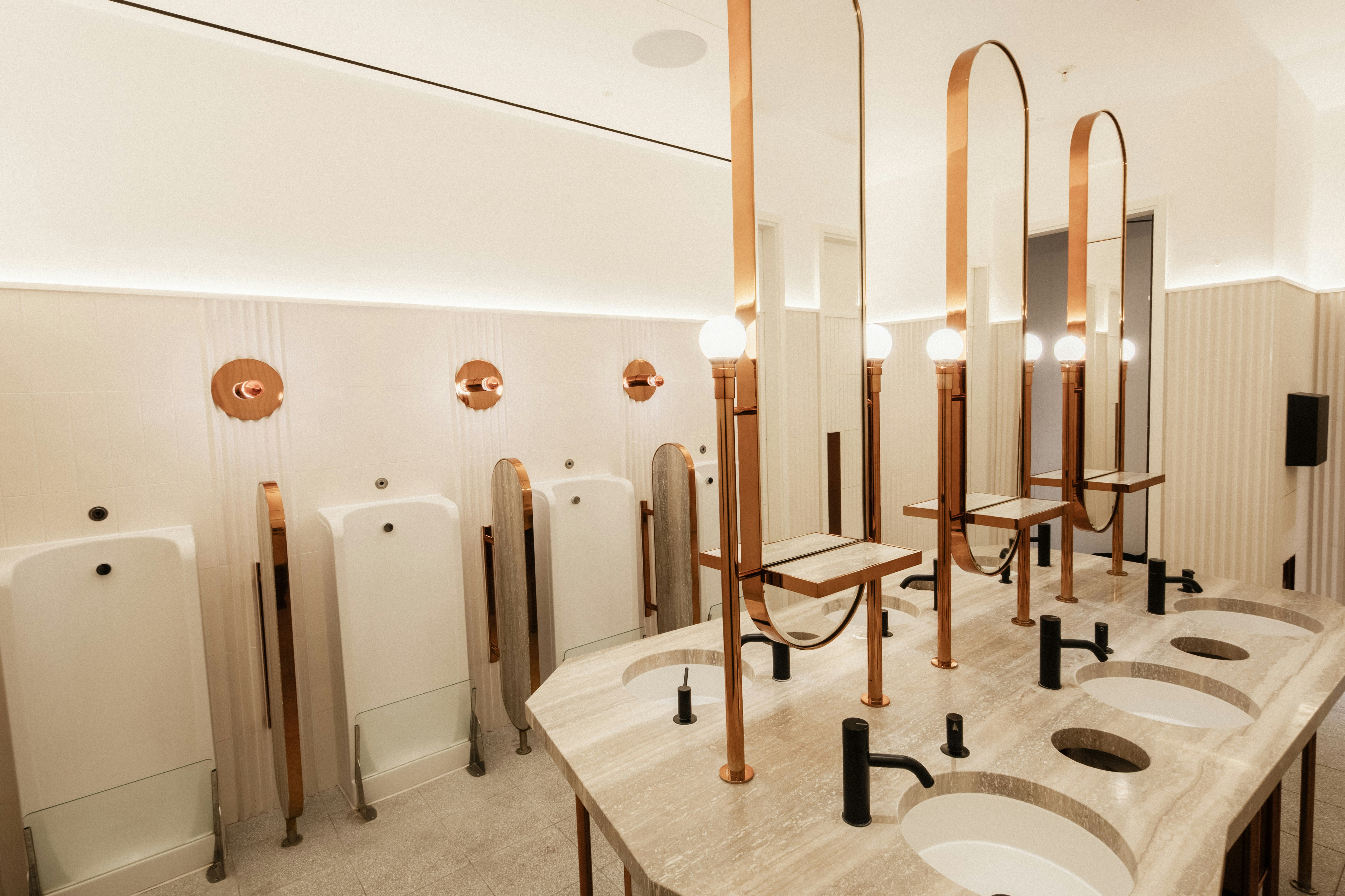 Hart Shoreditch Hotel London Curio Collection by Hilton 26/54