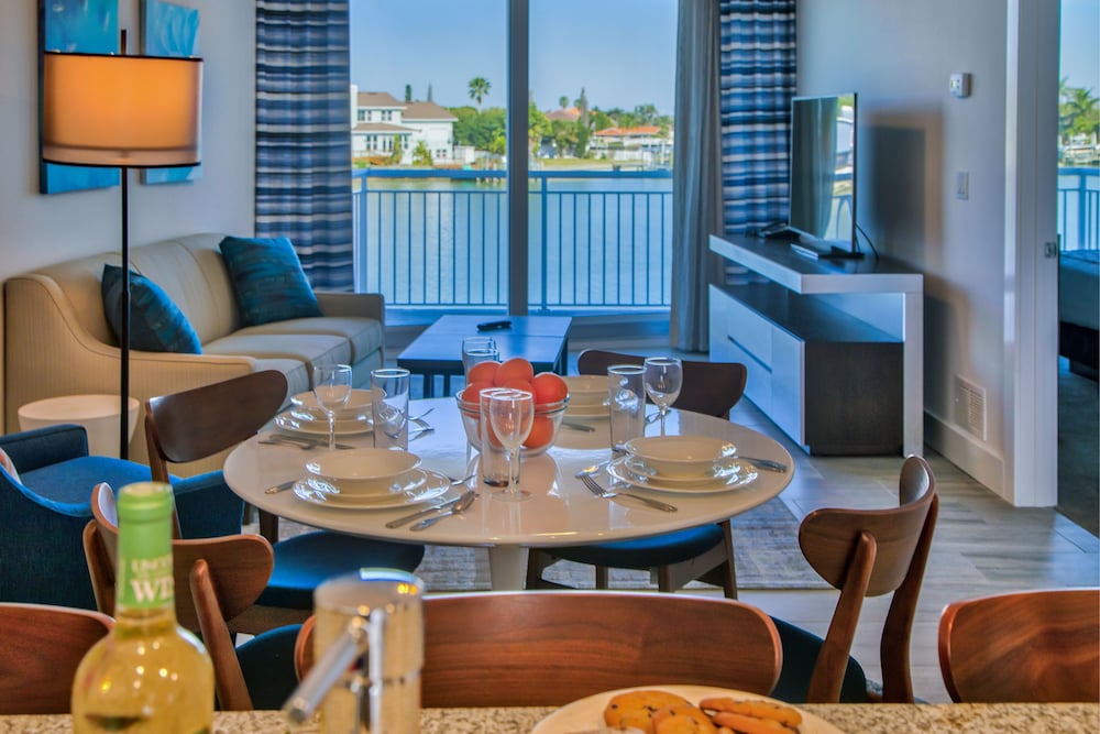 Provident Oceana Beachfront Suites 64/77