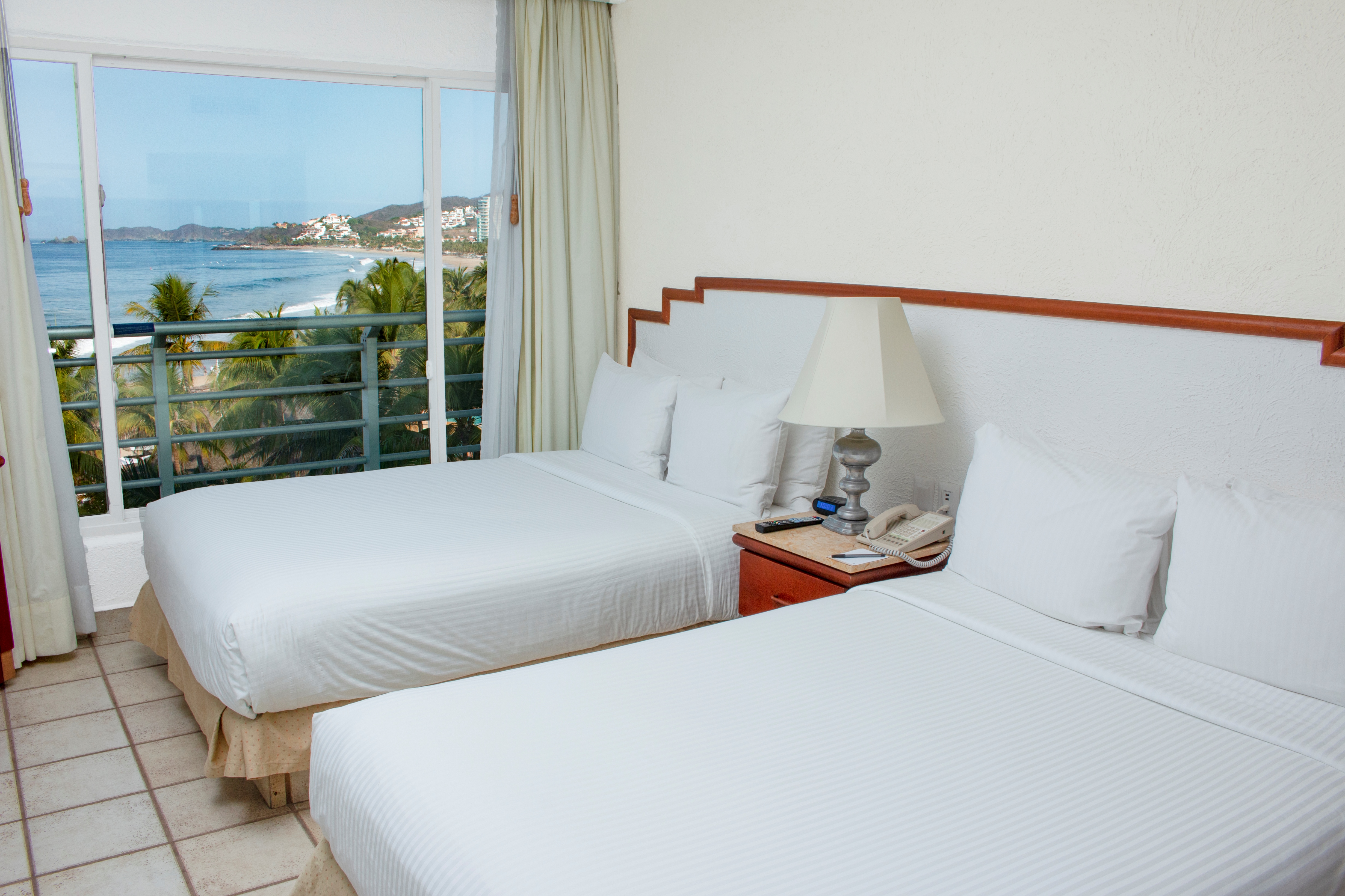 Junior, Double Bed