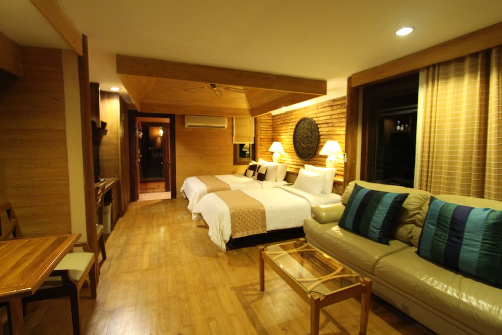 Sunset Park Resort And Spa 25/75
