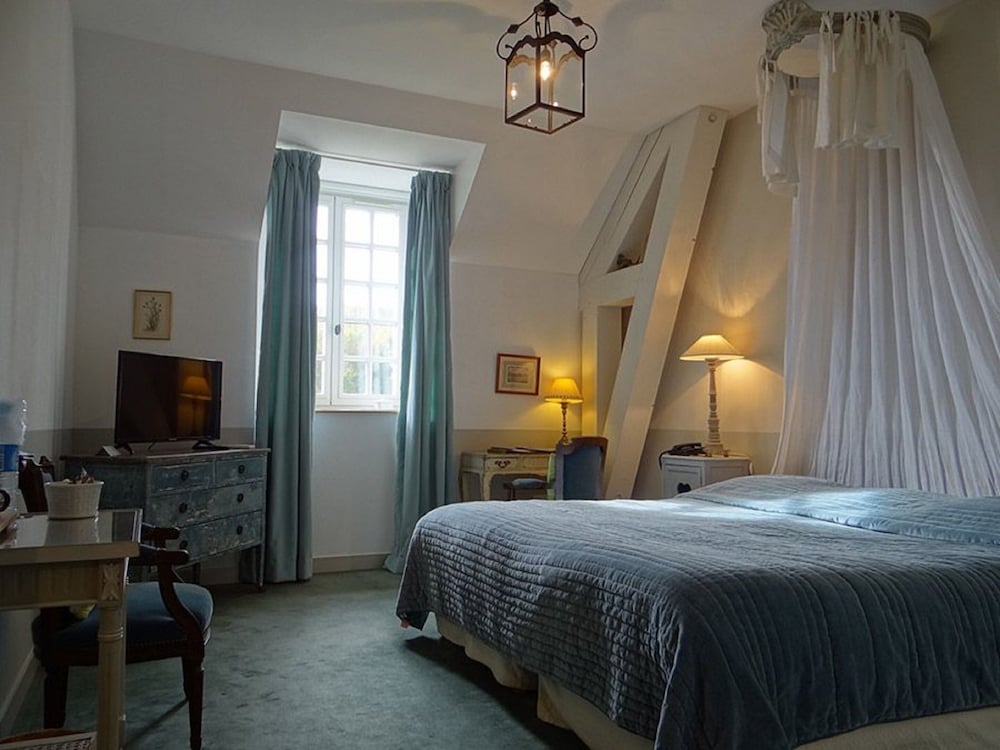 Chateau D'etoges 7/73