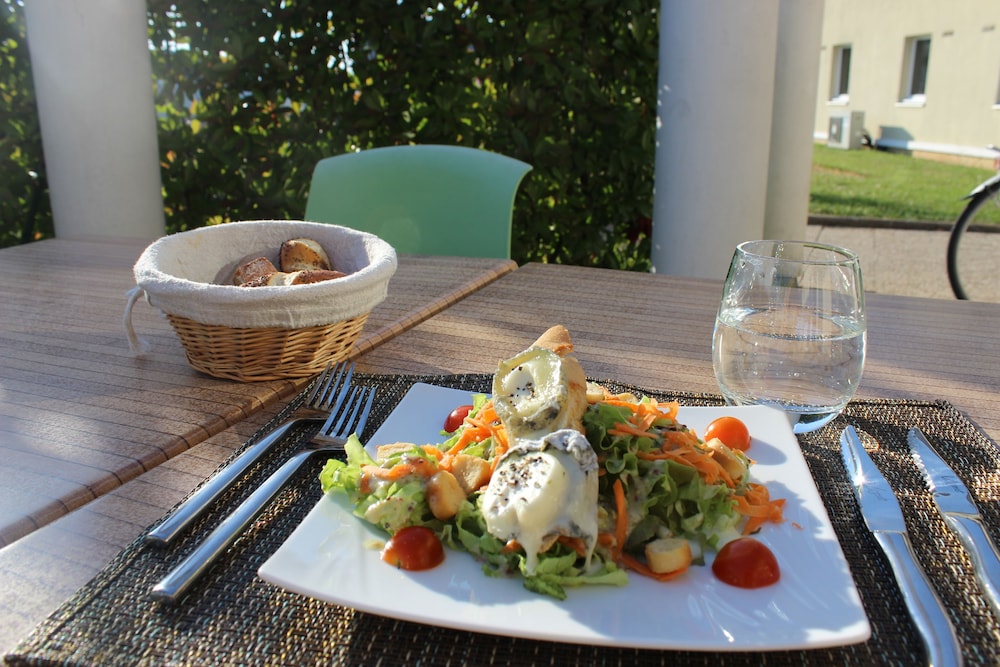 Brit Hotel Blois - Le Prema 35/50