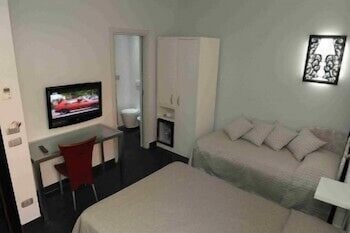 Aaron Hotel 36/54