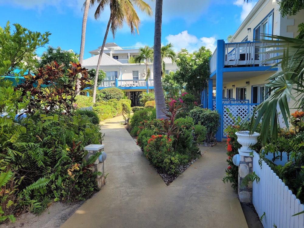 Sibonne Beach Hotel 8/62
