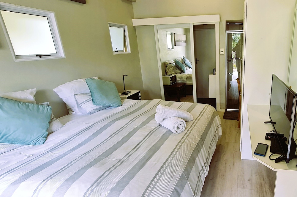 Umhlanga Lodge - Adults Only 6/43