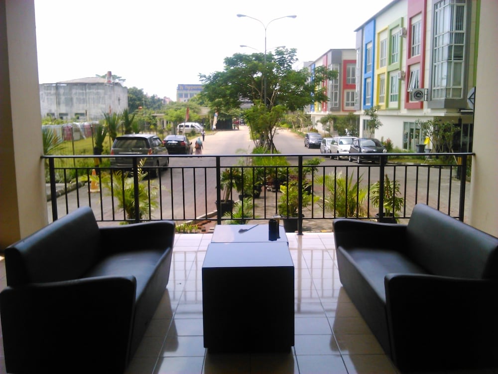 Apartemen The Suites Metro Yudis 26/39