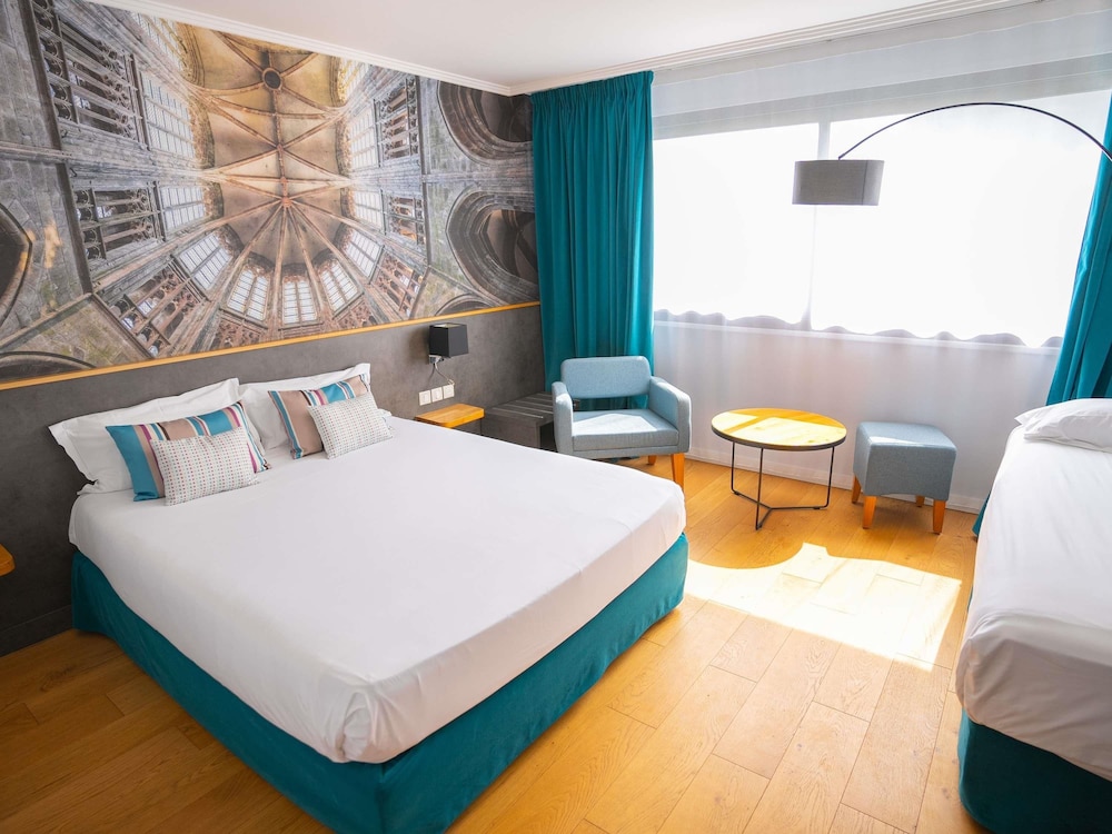 Mercure Mont Saint Michel 31/78