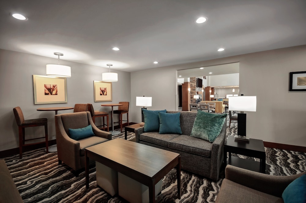 Staybridge Suites Holland 40/64
