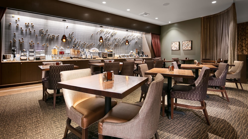 Best Western Premier Boulder Falls Inn 47/66