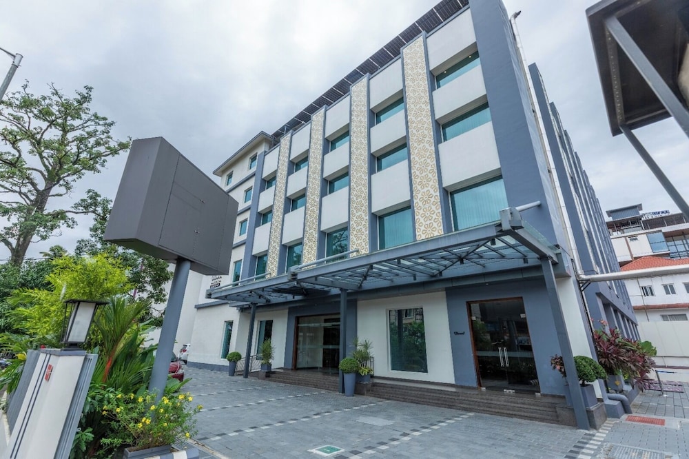 Lilac Hotel, Guruvayur 5/49