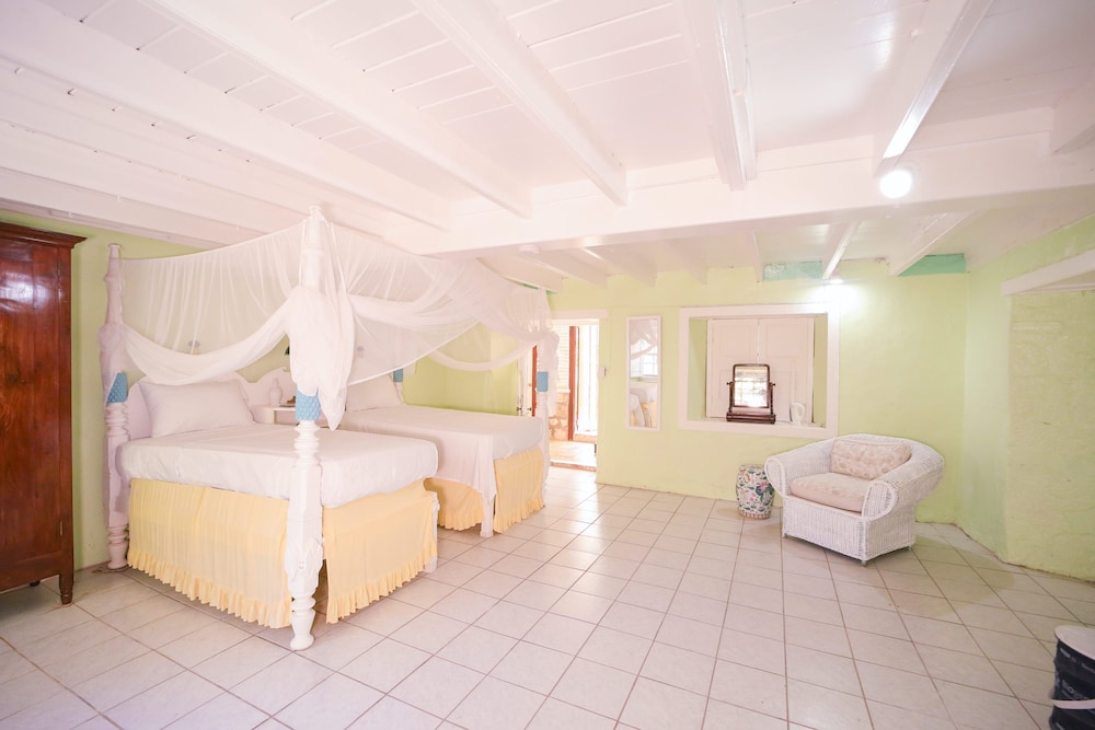 The Great House Antigua 16/32
