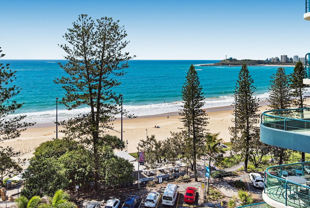 PENINSULAR BEACHFRONT RESORT 62/69