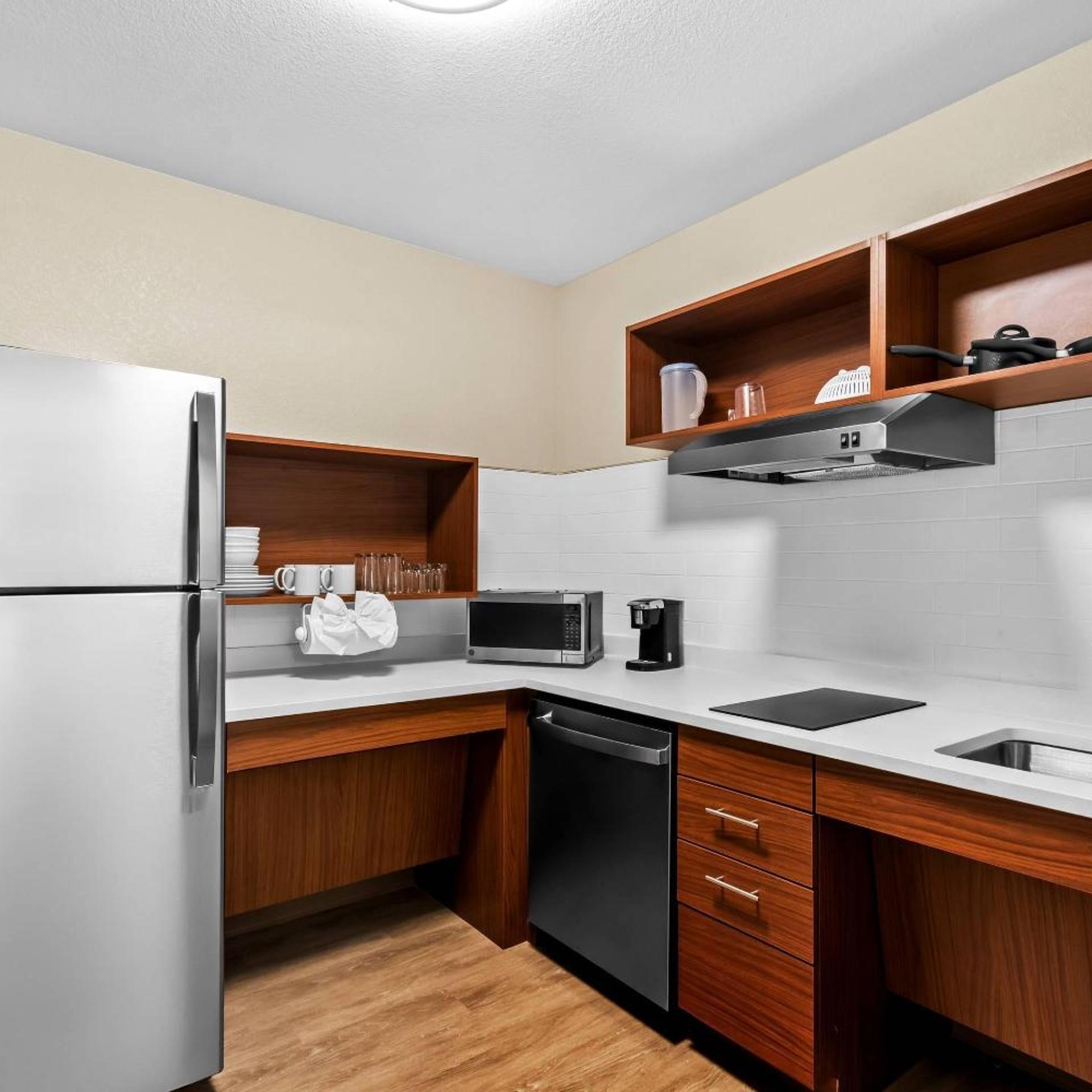 جناح بسرير كينج مع أريكة لذوي الإعاقة، Everhome Suites Yuma East I-8 3/3