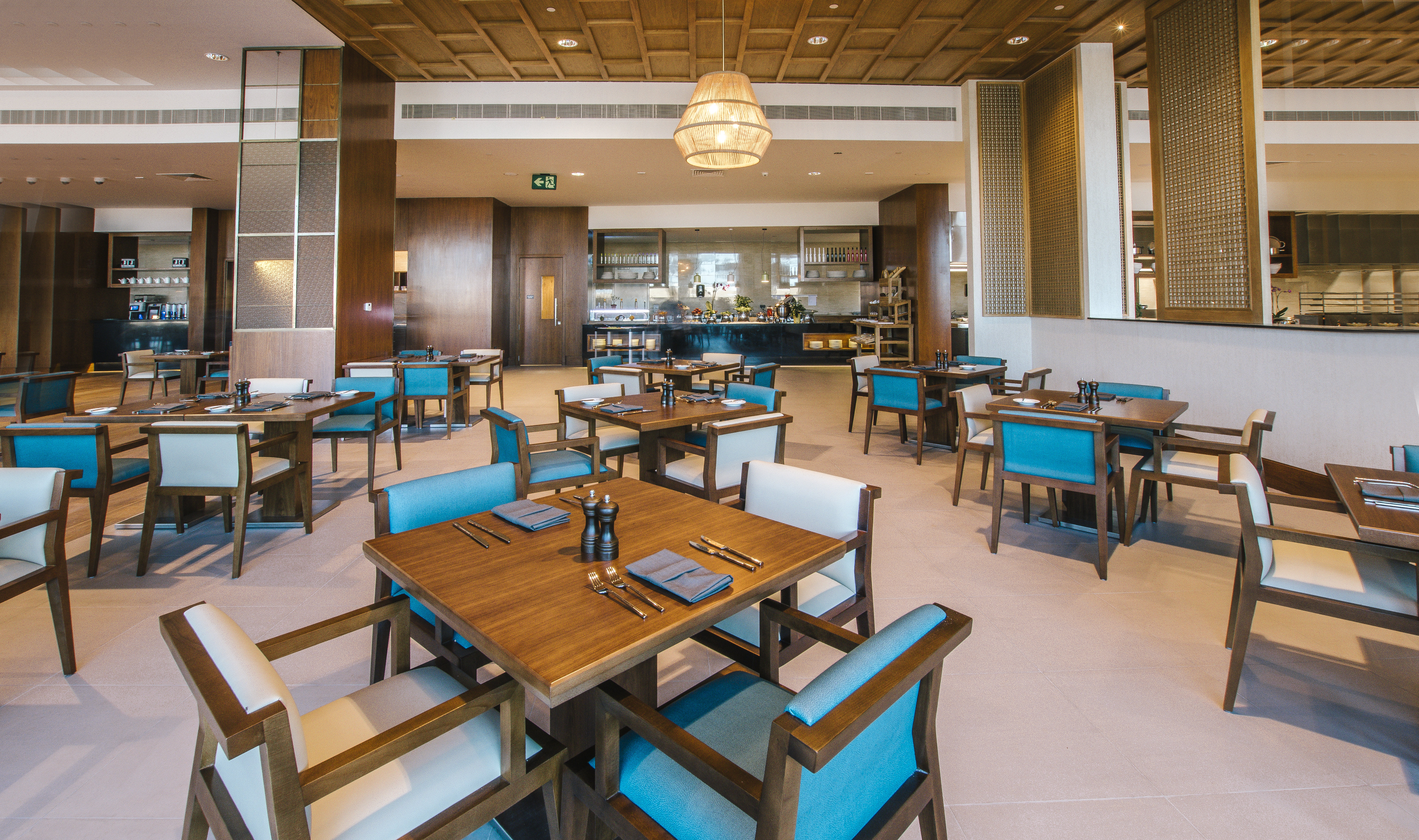 Crowne Plaza Muscat Oman Convention and Exhibition Centre (OCEC) 57/76