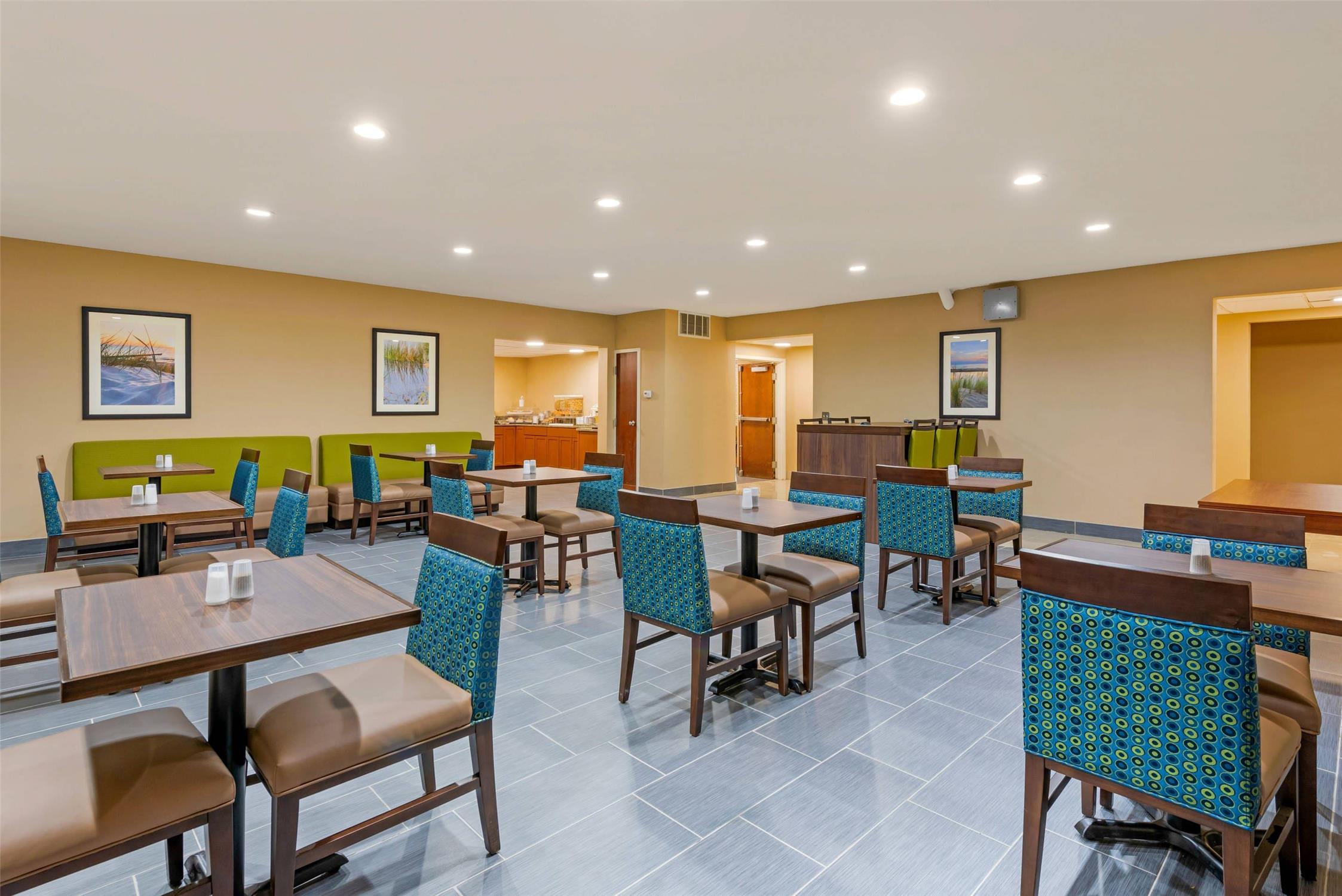 Comfort Inn & Suites Michigan City South 9/10