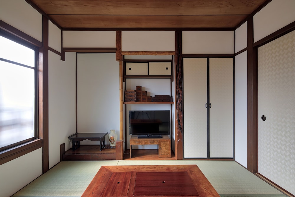 Tsumugi Shichijo Kagiyacho 40/48