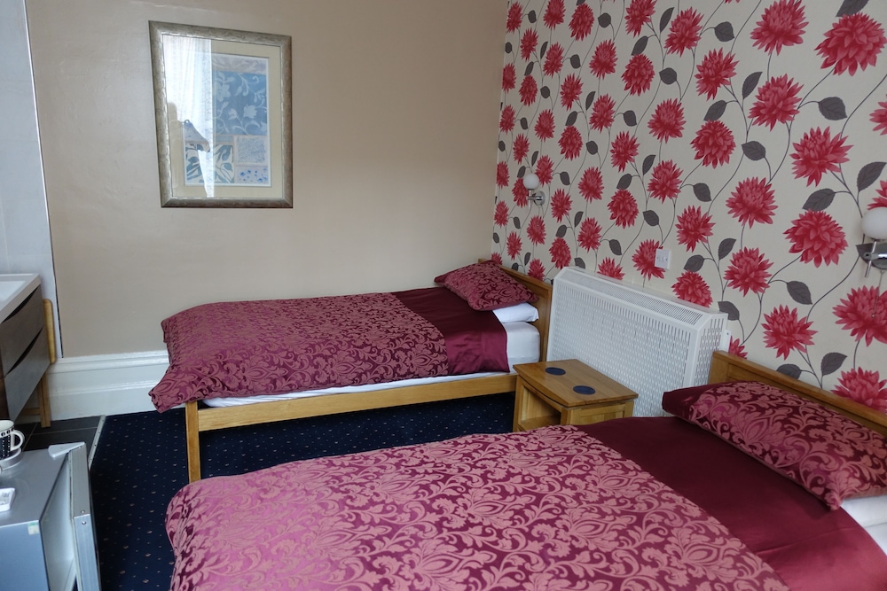 Abinger Guest House 12/24