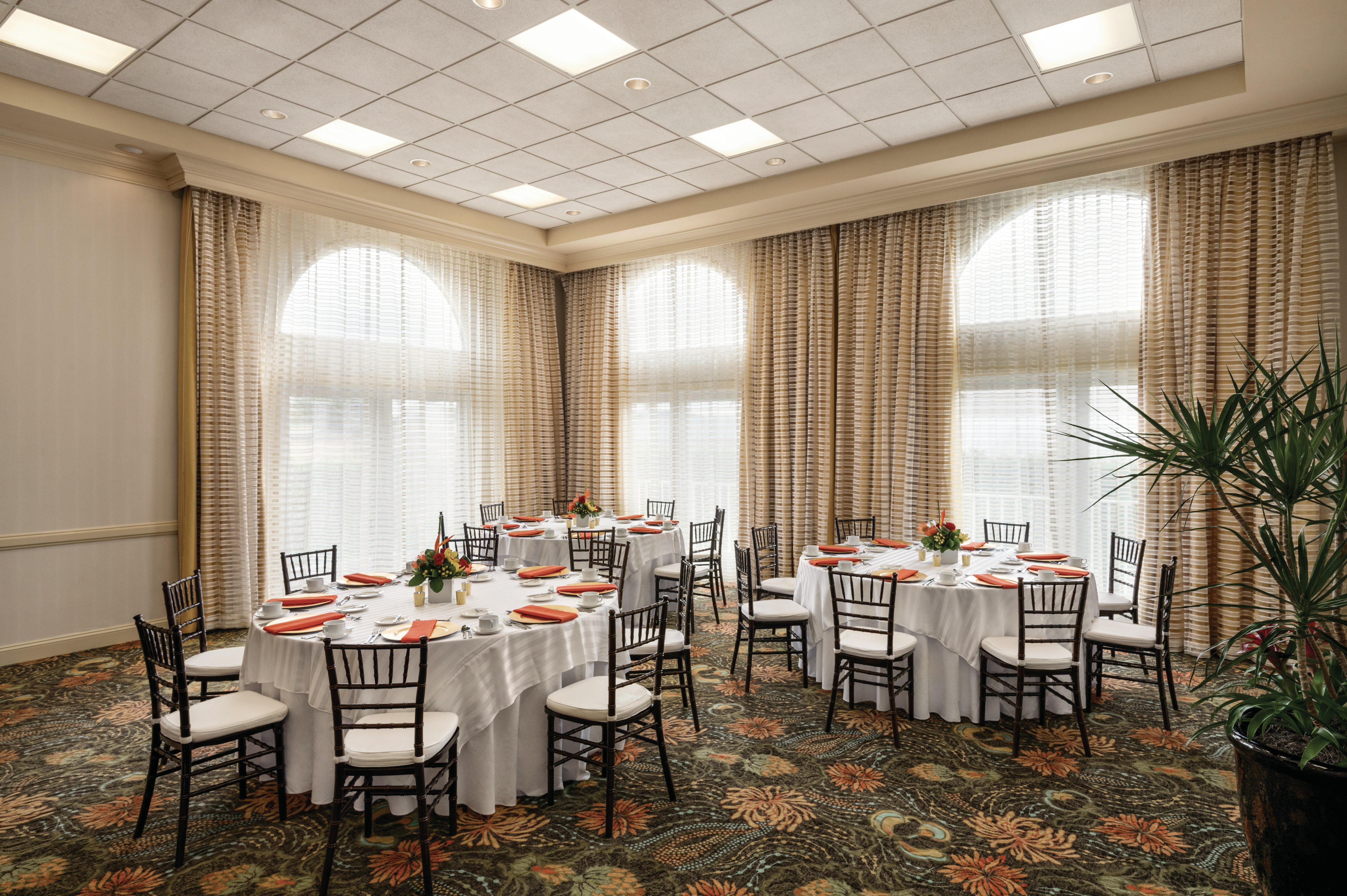 Hilton Naples 57/66