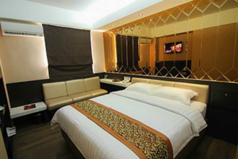 Favor Hotel Makassar City Center By LIFE 9/19