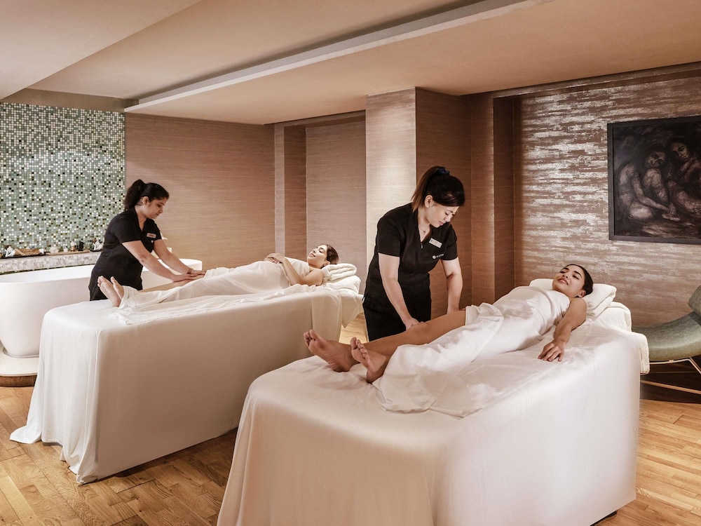 Novotel New Delhi Aerocity 37/64