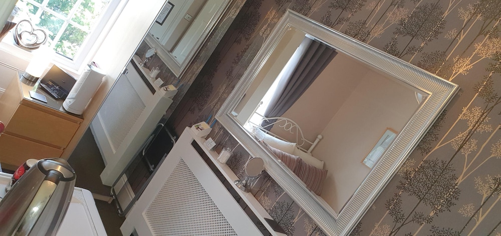 Beechwood Guest House 10/62