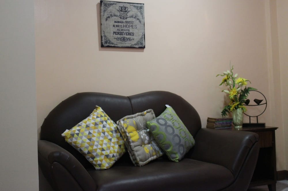 Mactan-Cebu Airport Budget Hotel 14/18