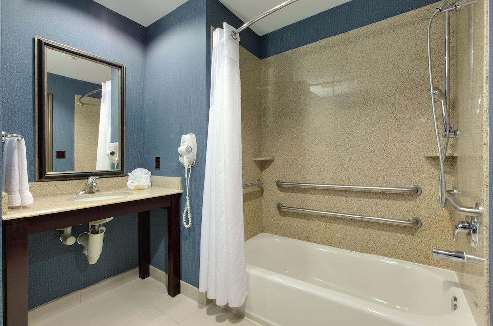 Holiday Inn Houston East Channelview 13/38
