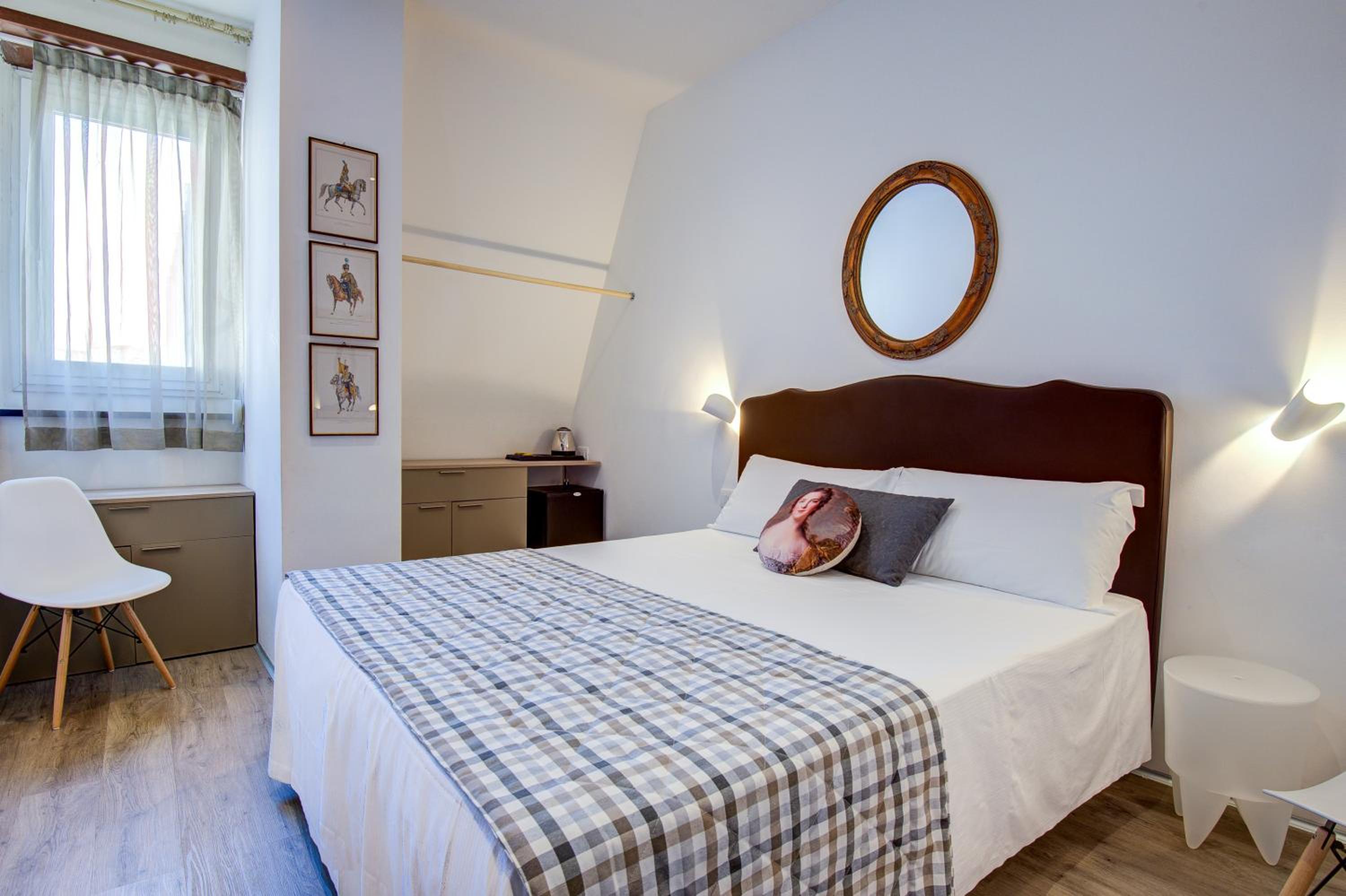 Budget, Double Bed