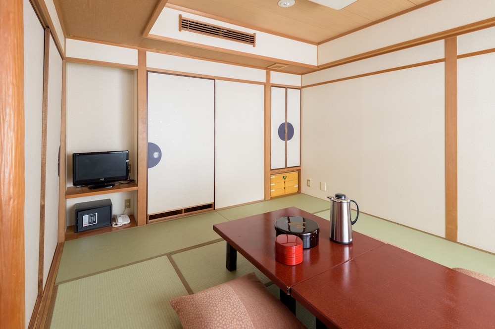 Yamatoya Honten 63/69