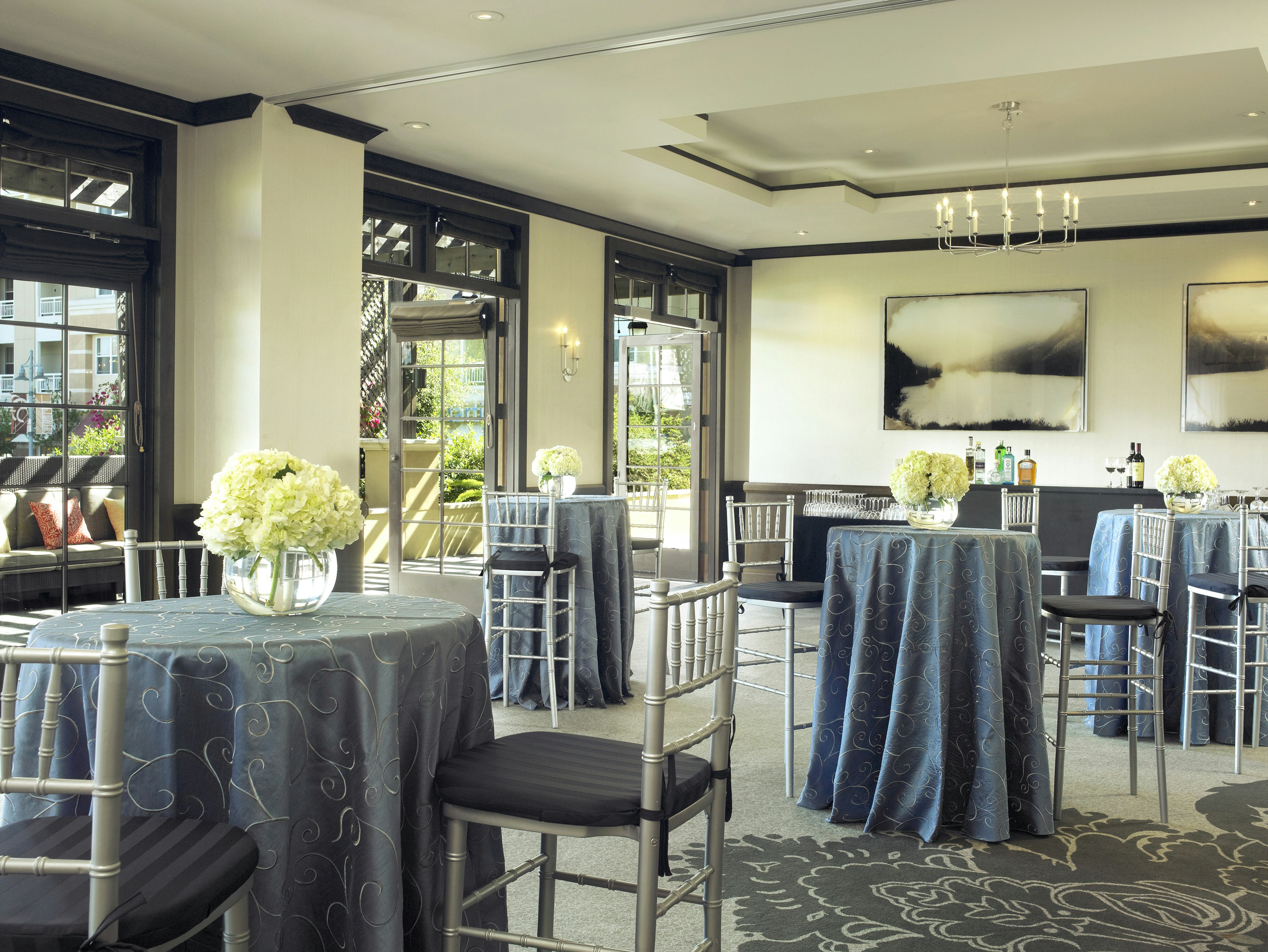 Juniper Hotel Cupertino, Curio Collection By Hilton 16/19