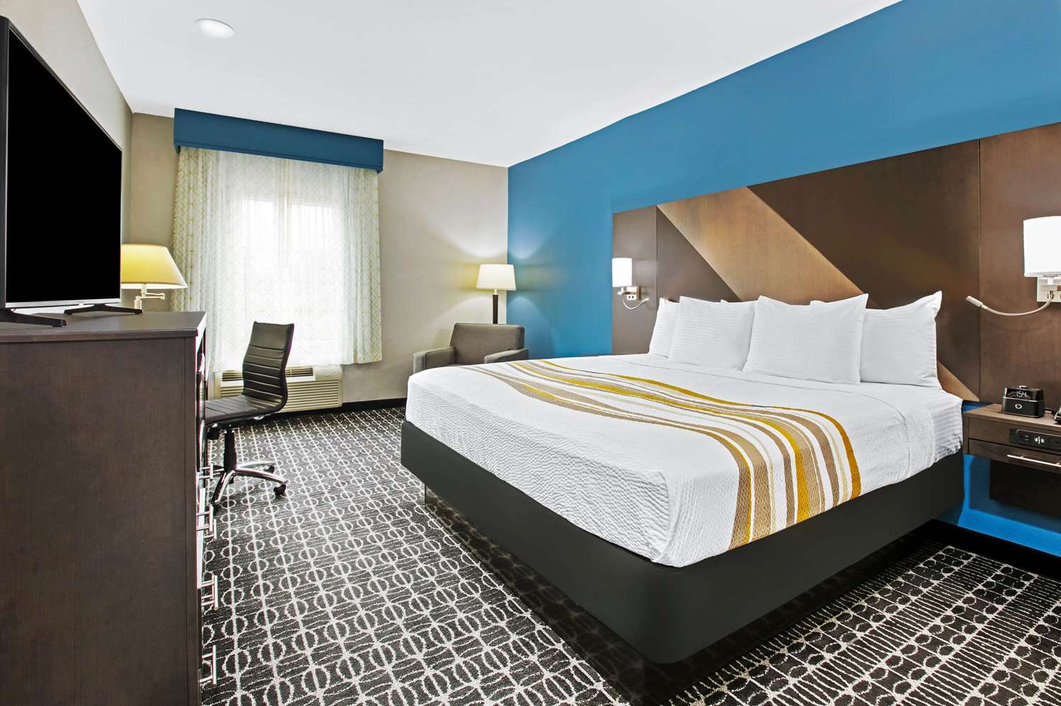 La Quinta Inn Suites By Wyndham Sulphur Springs 11/47