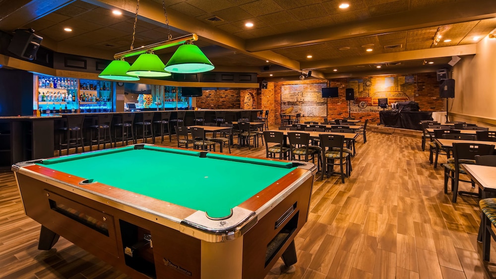 Best Western Woodhaven Inn 35/43